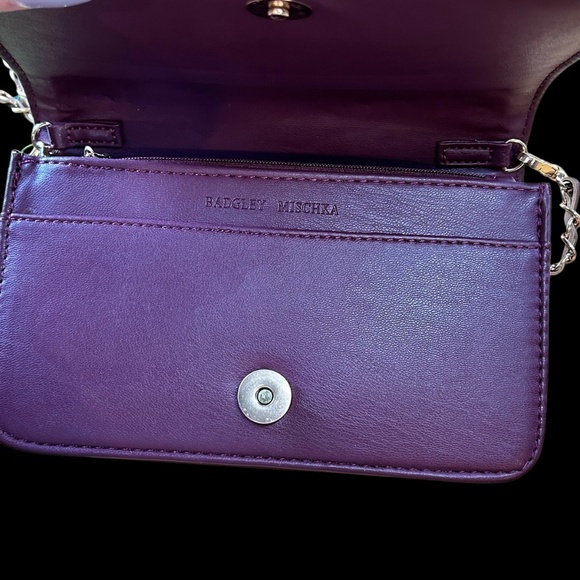 New Badgley Mischka plum crossbody/clutch - Picture 9 of 13